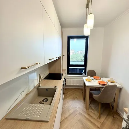 View Luxury Apartament,parking, Kingsize Bed *