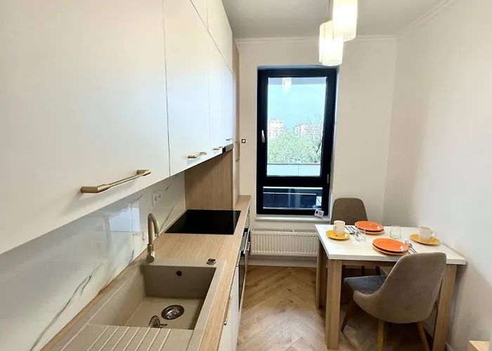 View Luxury Apartament,parking, Kingsize Bed *