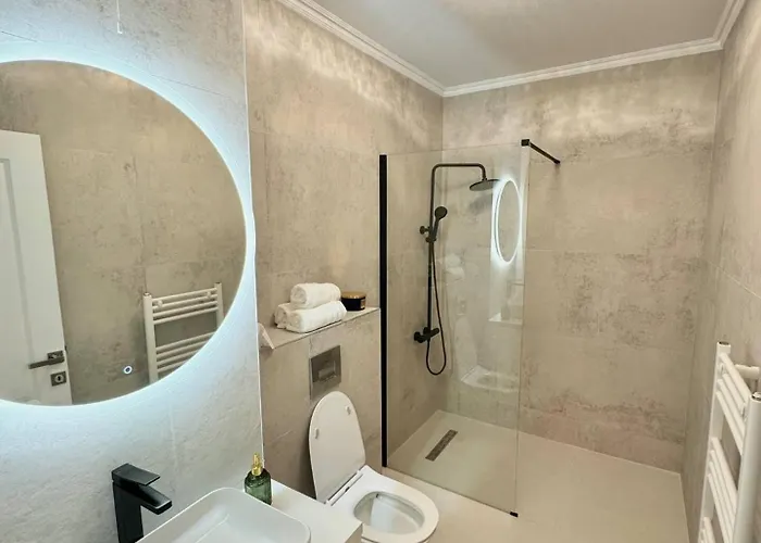 View Luxury Apartament,parking, Kingsize Bed Апартаменти